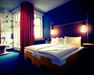 Superbude Hostel Hotel Hamburg: Bed & Breakfest für die Szene